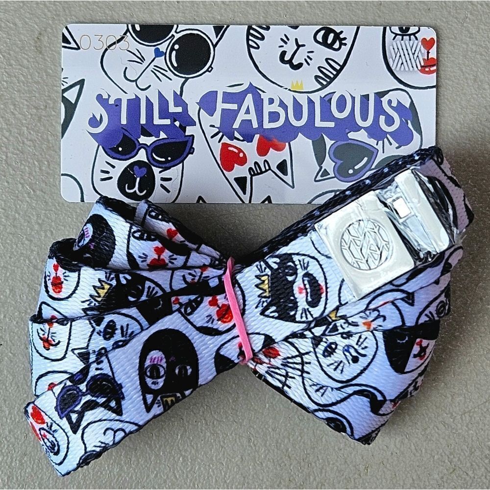 ZOX "STILL FABULOUS" #303 NEW COLLECTIBLE SWAPPABLE VINTAGE CAT HOODIE STRING